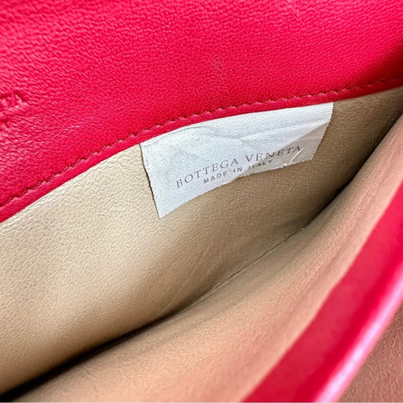 Bottega Veneta Red Intrecciato Woven Leather Wallet Authentic | Made in Italy - Picture 9 of 15
